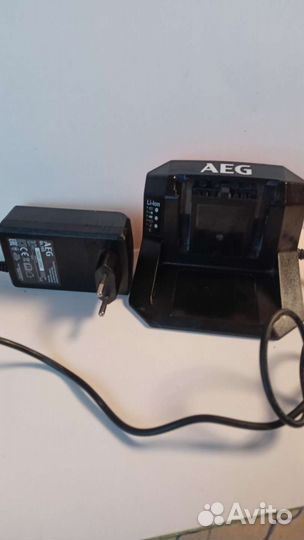 Зарядное устройство AEG BL18S