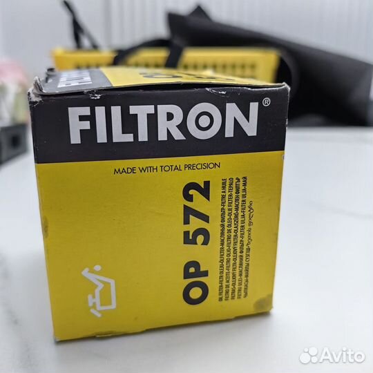 Фильтр масляный Filtron op572