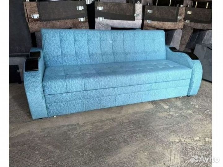 Прямой диван в наличии