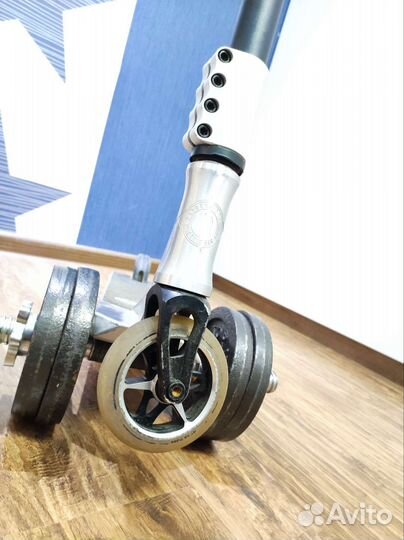 Трюковой самокат кастом стрит