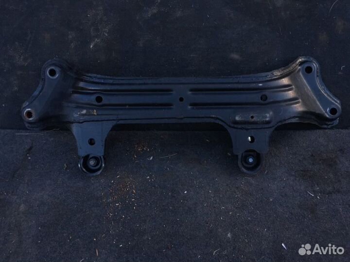 Балка под двс Toyota Mark Ii GX105