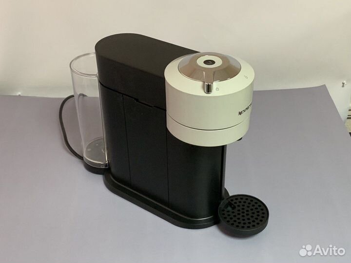 Кофемашина капсульная Nespresso Vertuo Next GCV1