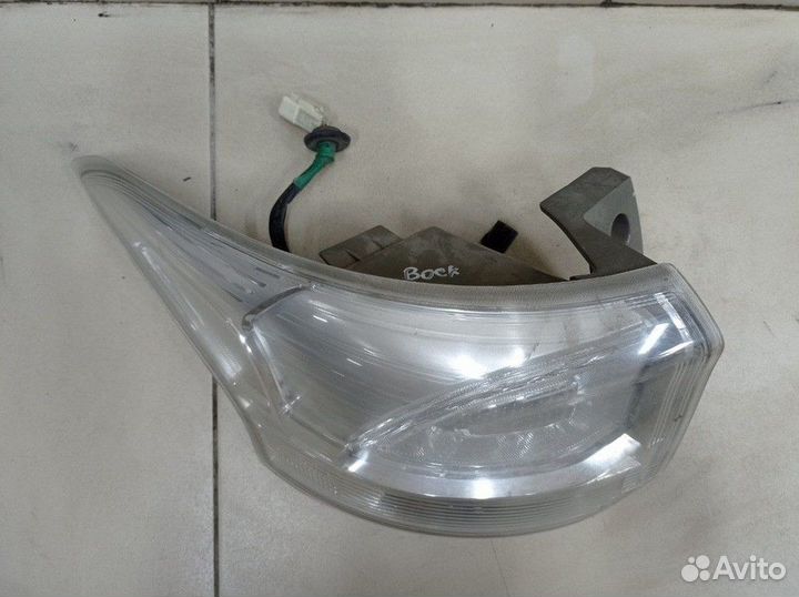 Фонарь задний левый Mitsubishi Outlander