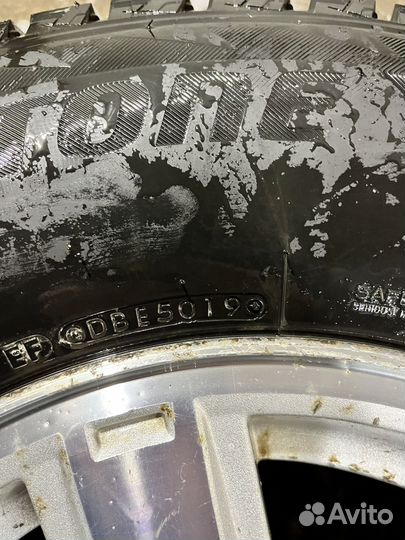 Bridgestone Blizzak DM-V2 265/70 R15