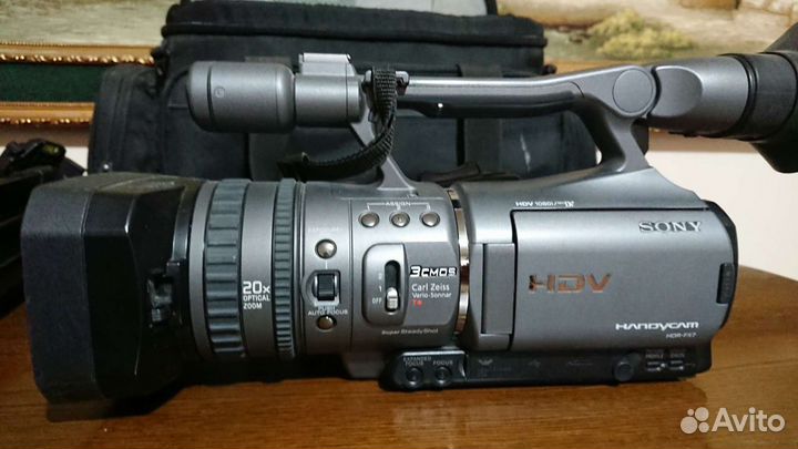 Видеокамера sony