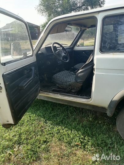 LADA 4x4 (Нива) 1.7 МТ, 2001, 190 000 км