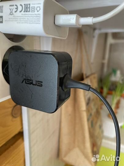 Ноутбук asus