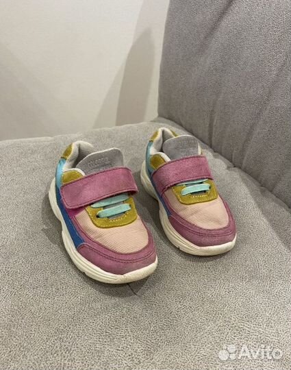 Кроссовки zara 24