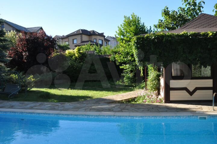 Дом 276,6 м² на участке 15 сот.