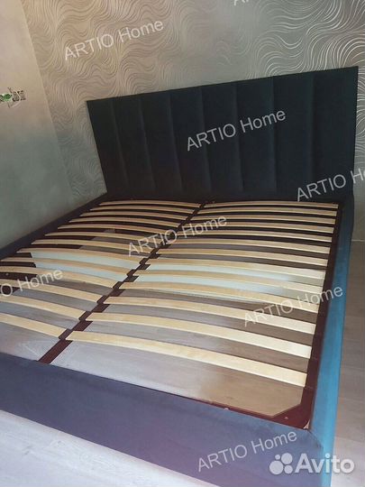 Кровать двуспальная