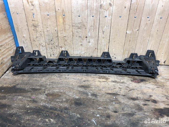 Кронштейн заднего бампера Audi A3 8P