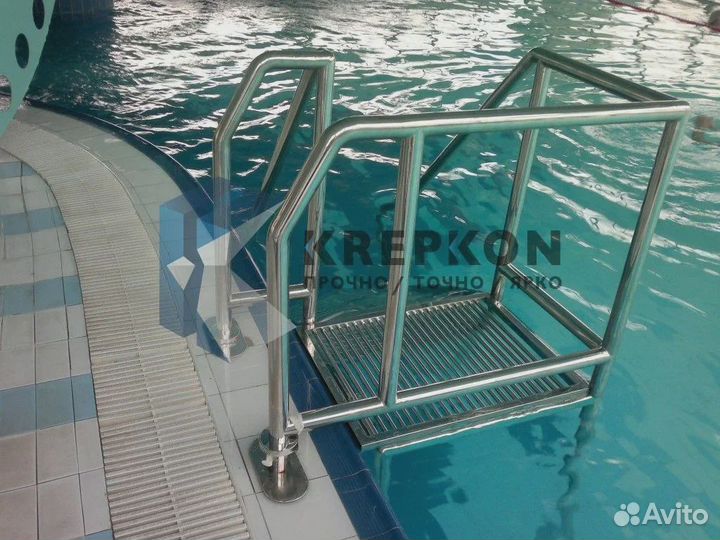 Лестница для бассейна