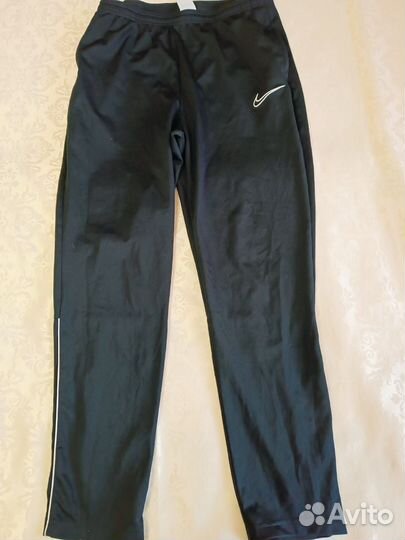 Спортивные штаны nike