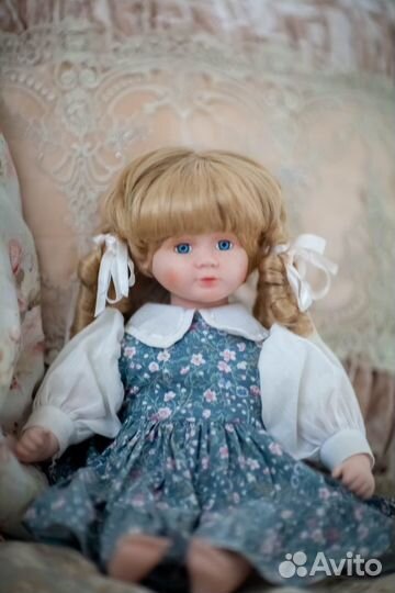 Коллекционная кукла