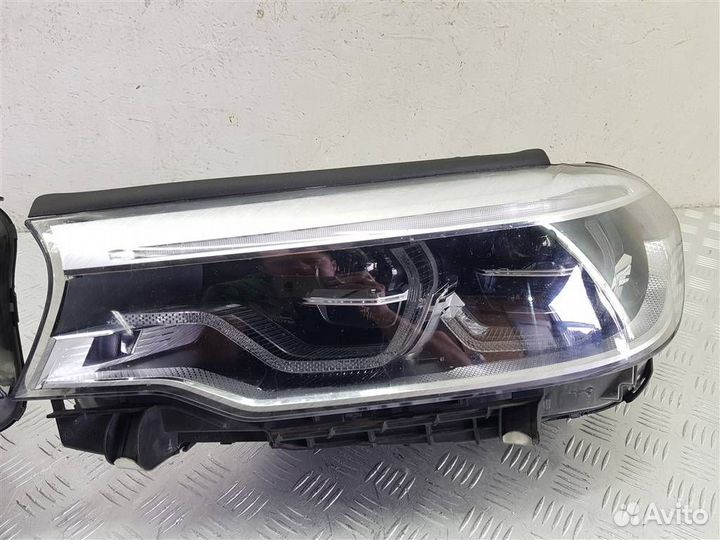 Фара правая BMW 5 G30/G31