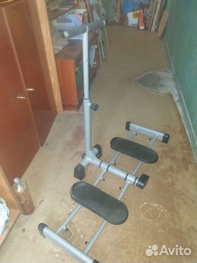 Тренажер для бедер и ног