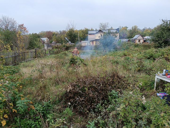 Участок 4 сот. (СНТ, ДНП)