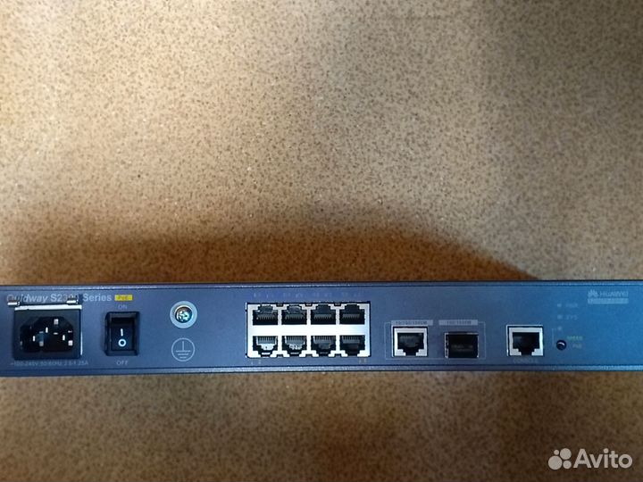 Коммутаторы Nortel 110 210-24T и 48T Huawei S2309