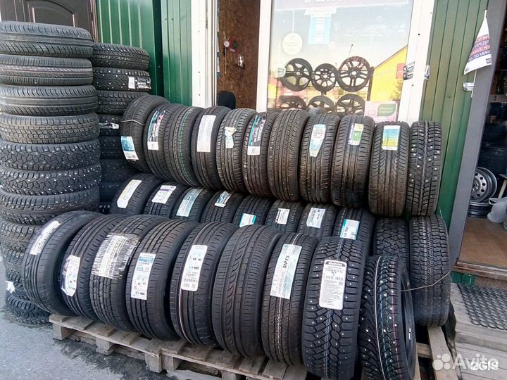 Ikon Tyres Nordman C 215/75 R16C 116R