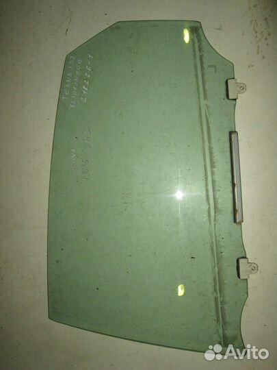 Стекло двери задней левой (Nissan Teana)