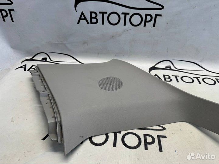 Обшивка стойки левая Mercedes-Benz Glk 350 X204