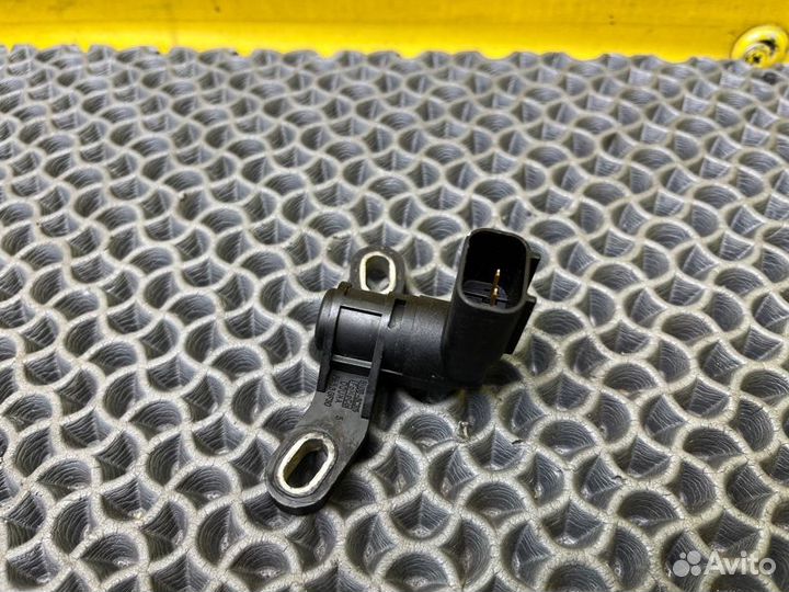 Датчик положения коленвала Ford S-Max 2.0L