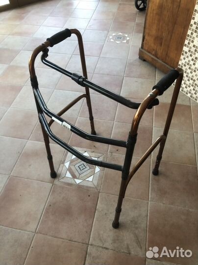 Ходунки для взрослых