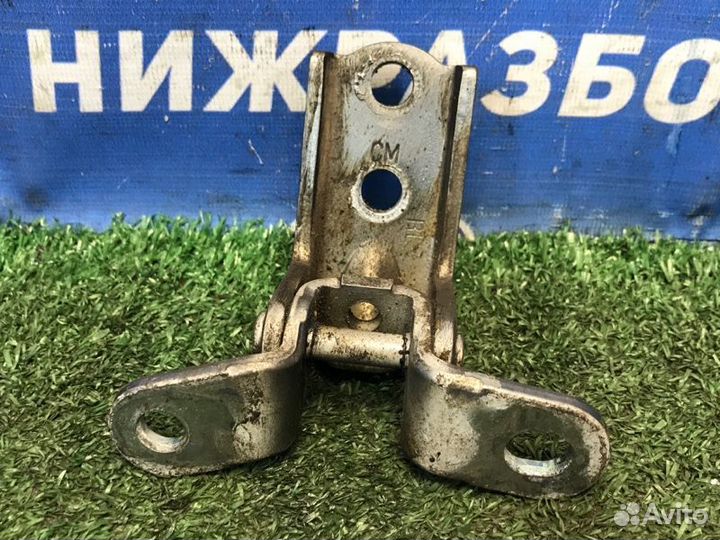 Петля двери задняя левая Kia Sorento XM 2.4 G4KE