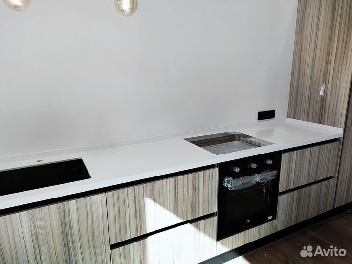 Кухонный остров Столешница из иск камня Hi-Macs m2