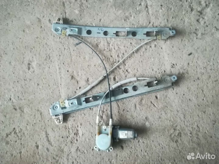 Стеклоподъемник передний правый Renault Megane 2