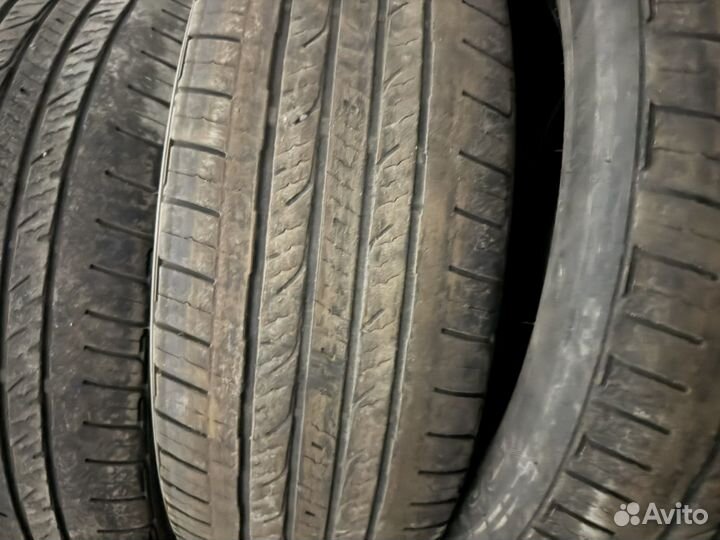 Bridgestone Dueler H/T 215/60 R17