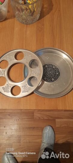 Подставка бронзовая