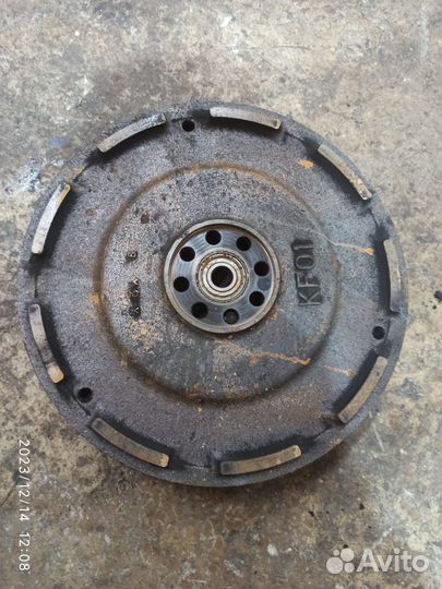 Маховик Б/У KF0111500