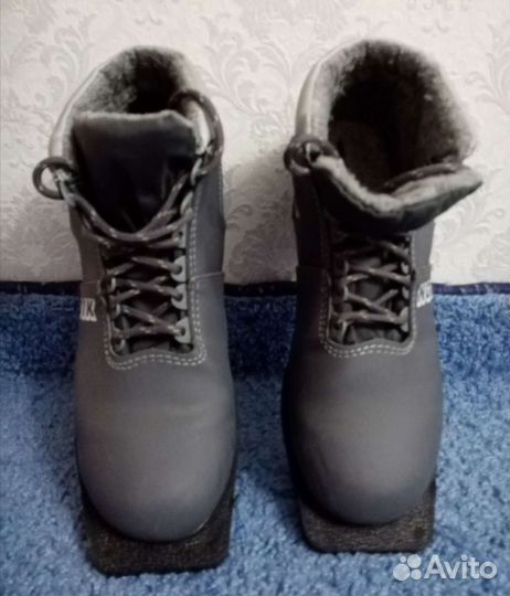 Ботинки лыжные