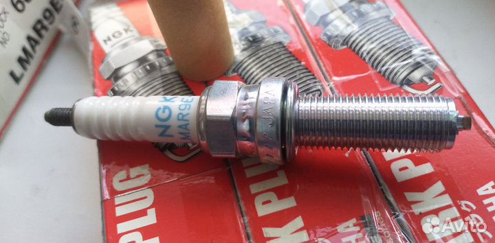 Оригинальная свеча зажигания lmar9EJ Yamaha R1