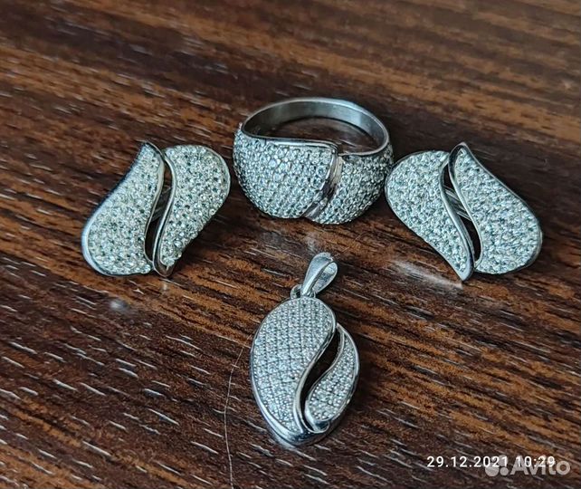 Серебряный комплект