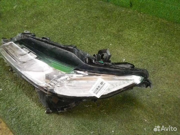 Фара левая Toyota Camry