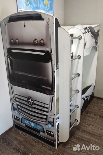 Двухярусная кровать детская