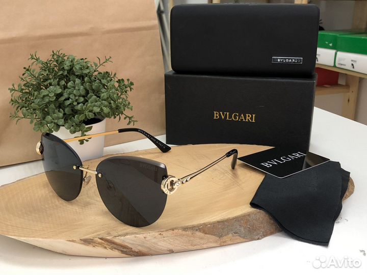 Bvlgari солнцезащитные очки женские