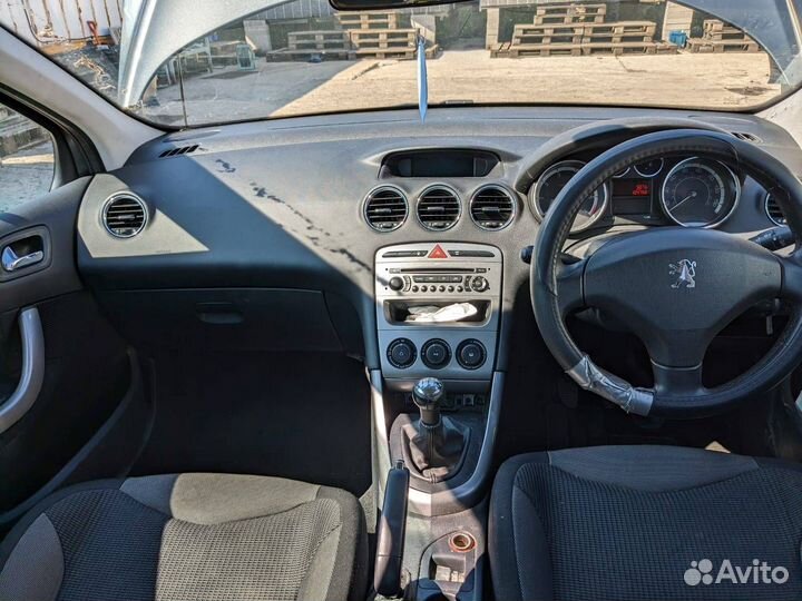 Полуось передняя правая Peugeot 308 T7 2008 3273VN