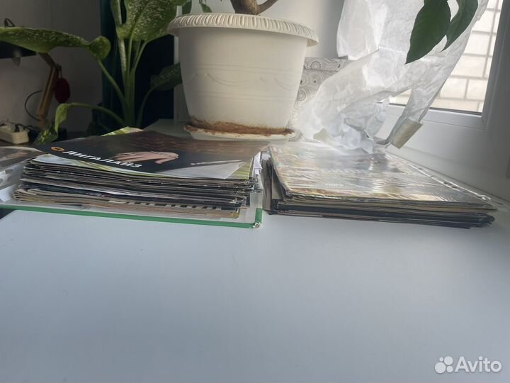 Продам плакаты, вырезки и журналы