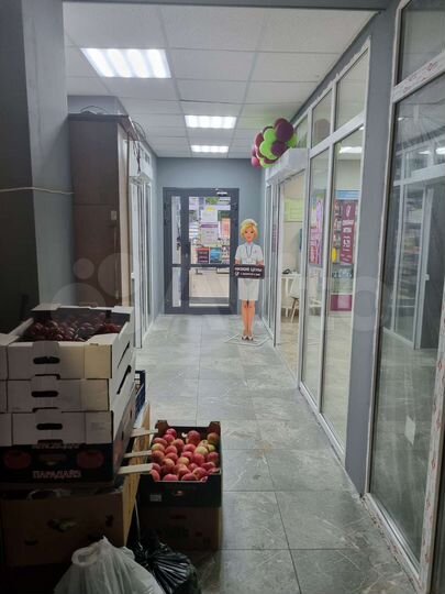 Торговая площадь Street retail, 90 м², 1 линия