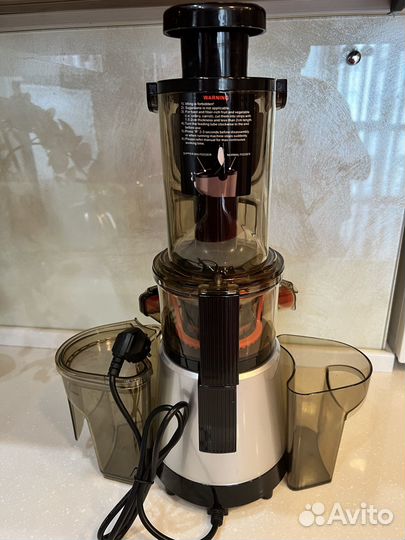 Соковыжималка Mirandi J-6 шнековая