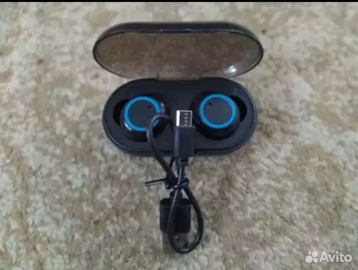 Беспроводные наушники с сенсорным управлением