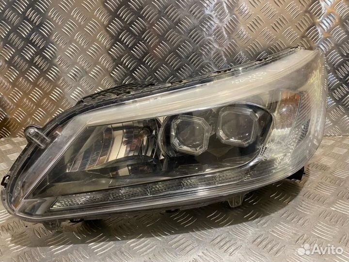Фара левая Honda Accord 9 CR 2013-2015 CR
