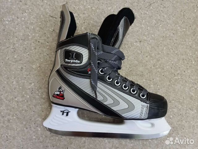 Коньки хоккейные