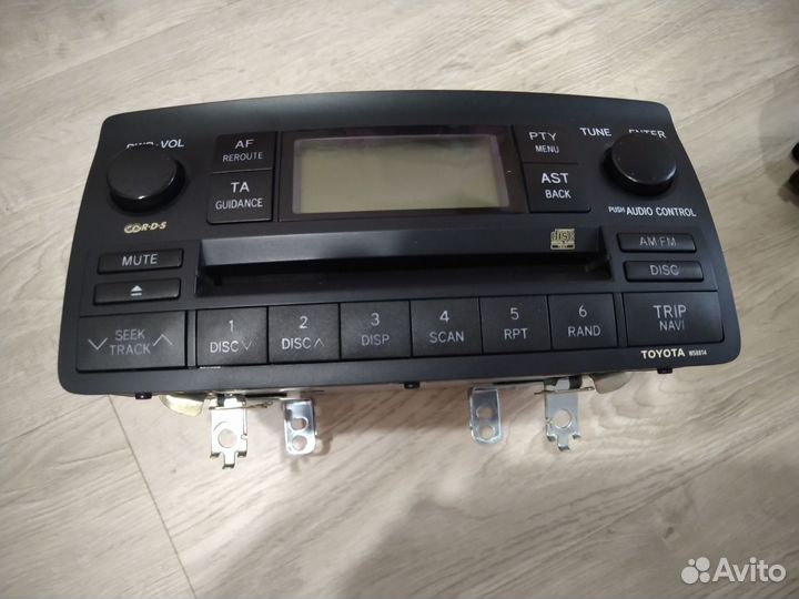 Магнитола Toyota Corolla E120 2005г 8612002380