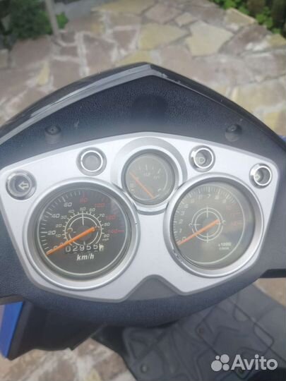 Продам скутер 150 кубов