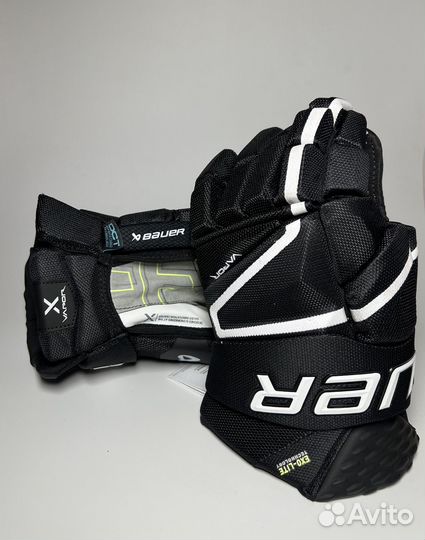 Краги хоккейные Bauer vapor HyperLite черные,синие