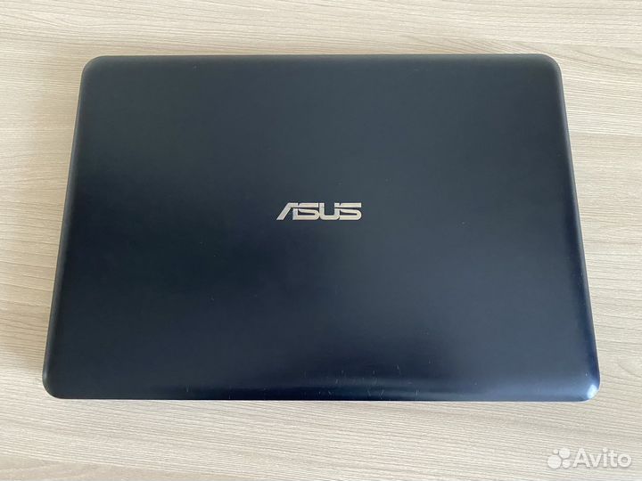 Ноутбук asus E402M